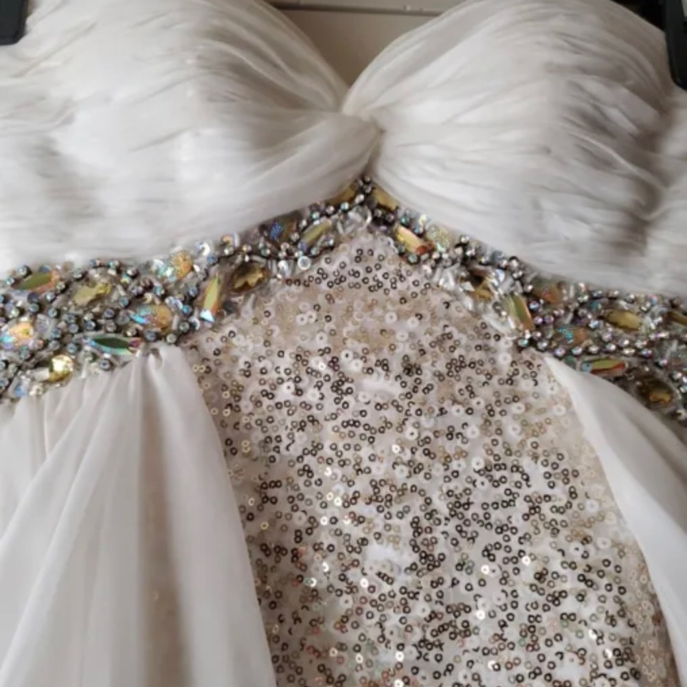 Prom Dress Formal Champagne Colored Glitter Ruffled Beaded...Mari Lee Sz M